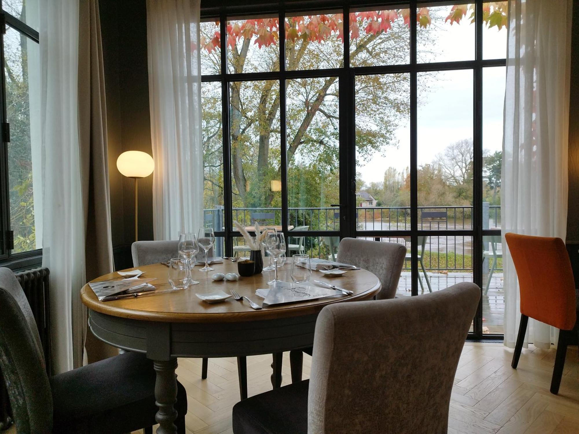 Hotel Restaurant Le Bosquet Les Ponts-de-Cé المظهر الخارجي الصورة